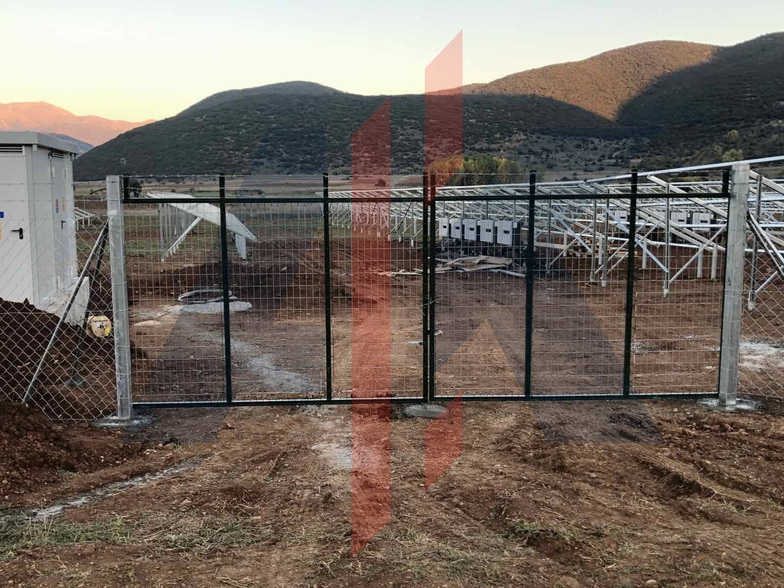 Περίφραξη φωτοβολταϊκού πάρκου