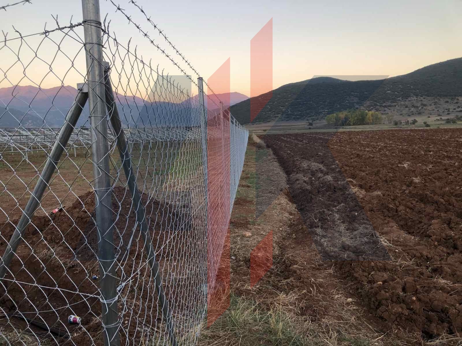 Περίφραξη φωτοβολταϊκού πάρκου