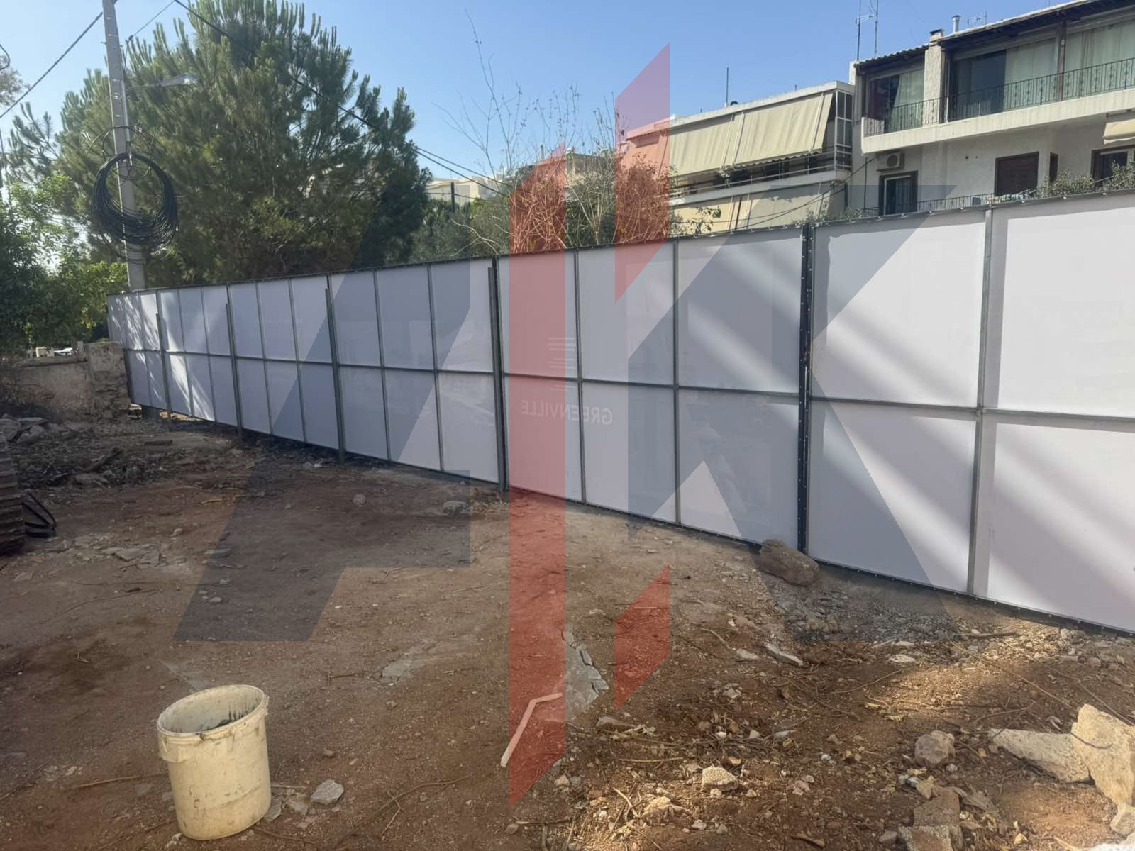 Περίφραξη εργοταξίου με τελάρα
