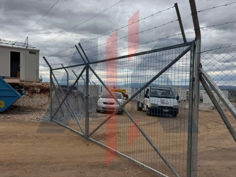 Περίφραξη φωτοβολταϊκού πάρκου στην Αλίαρτο 